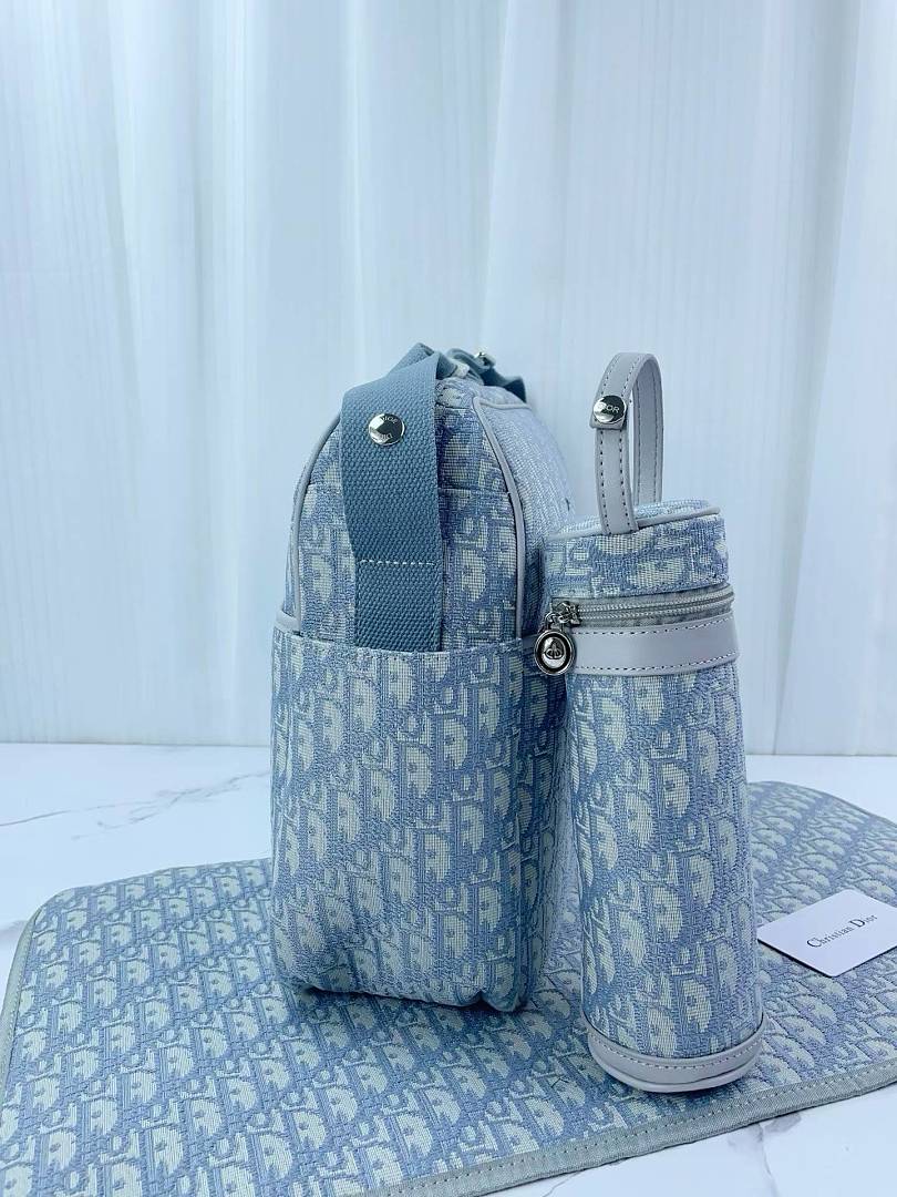 Gucci GG Supreme Diaper Bag · JX73 — תמונה 11