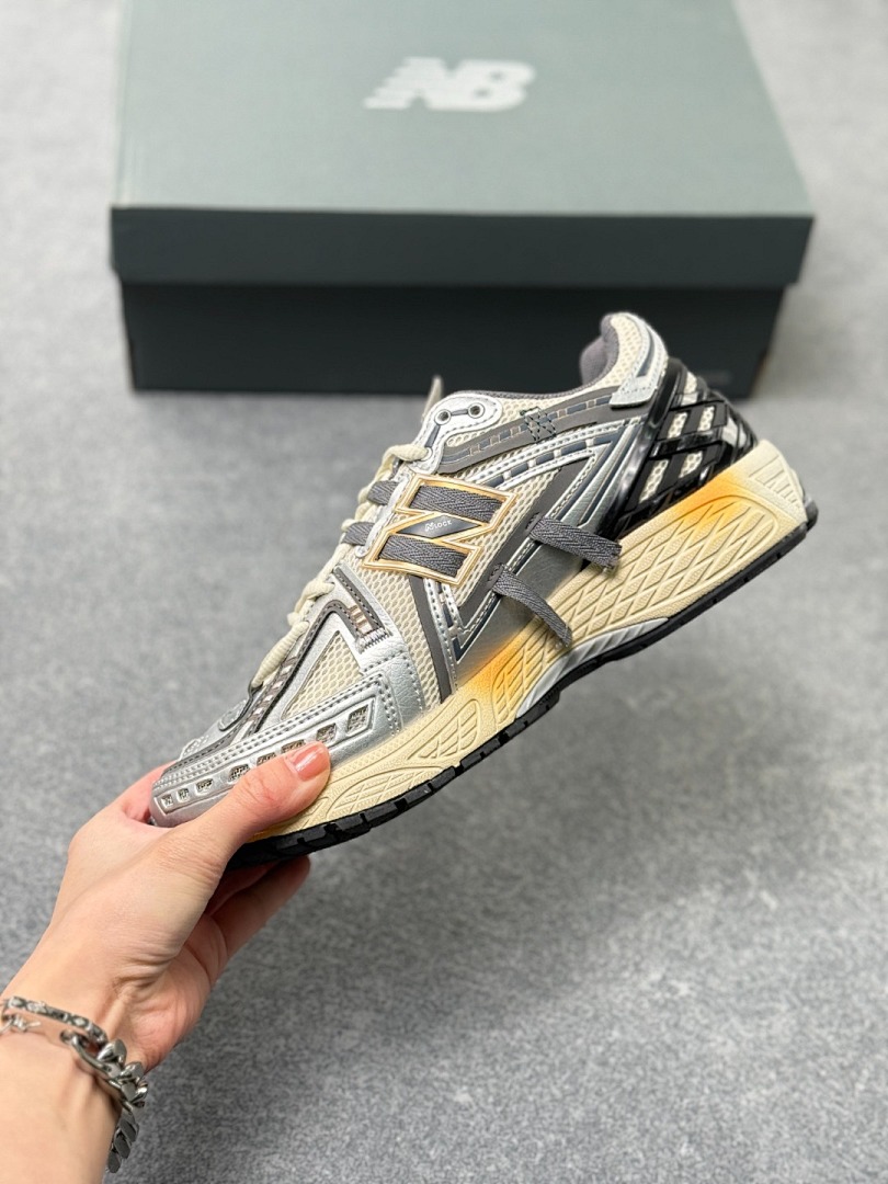 New Balance 1906A · BW04 — תמונה 9