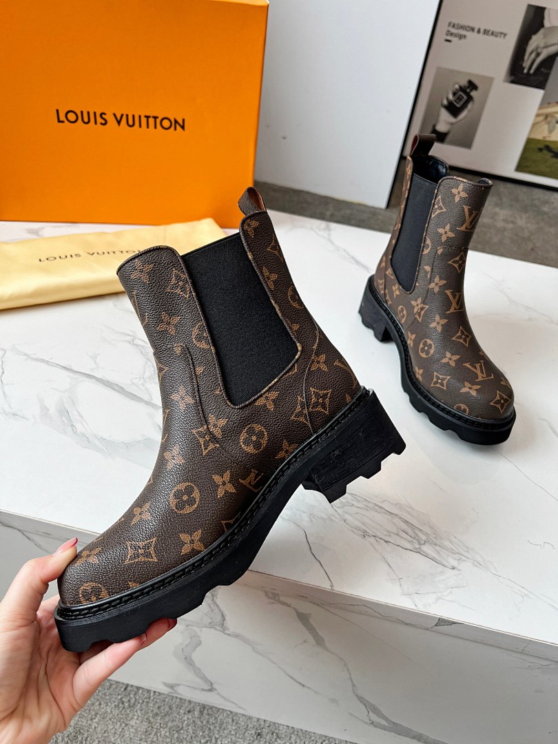 Louis Vuitton Beaubourg Chelsea Ankle Boot · M23L — תמונה 2