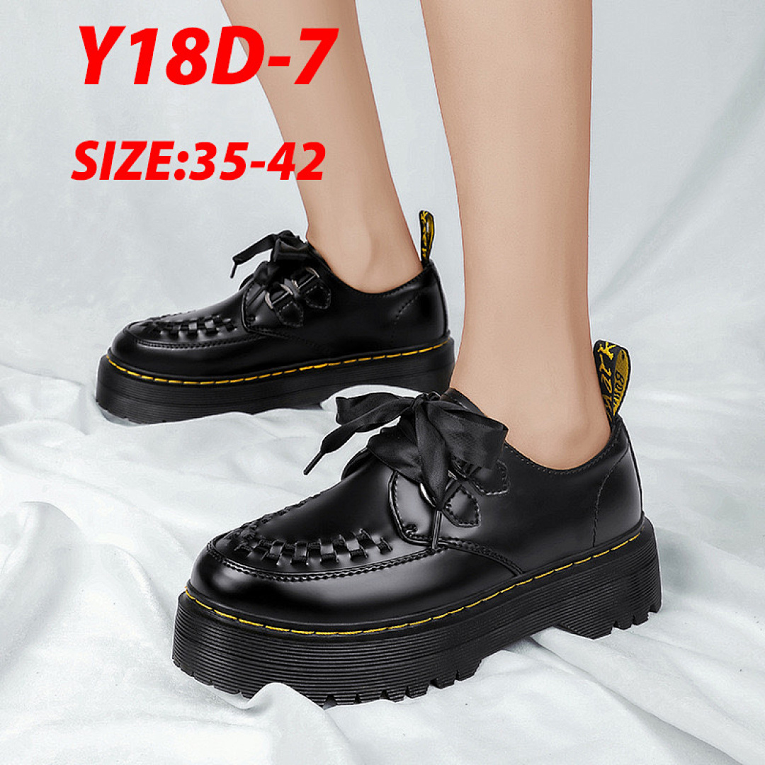 Dr. Martens Holly · Y18D — תמונה 9