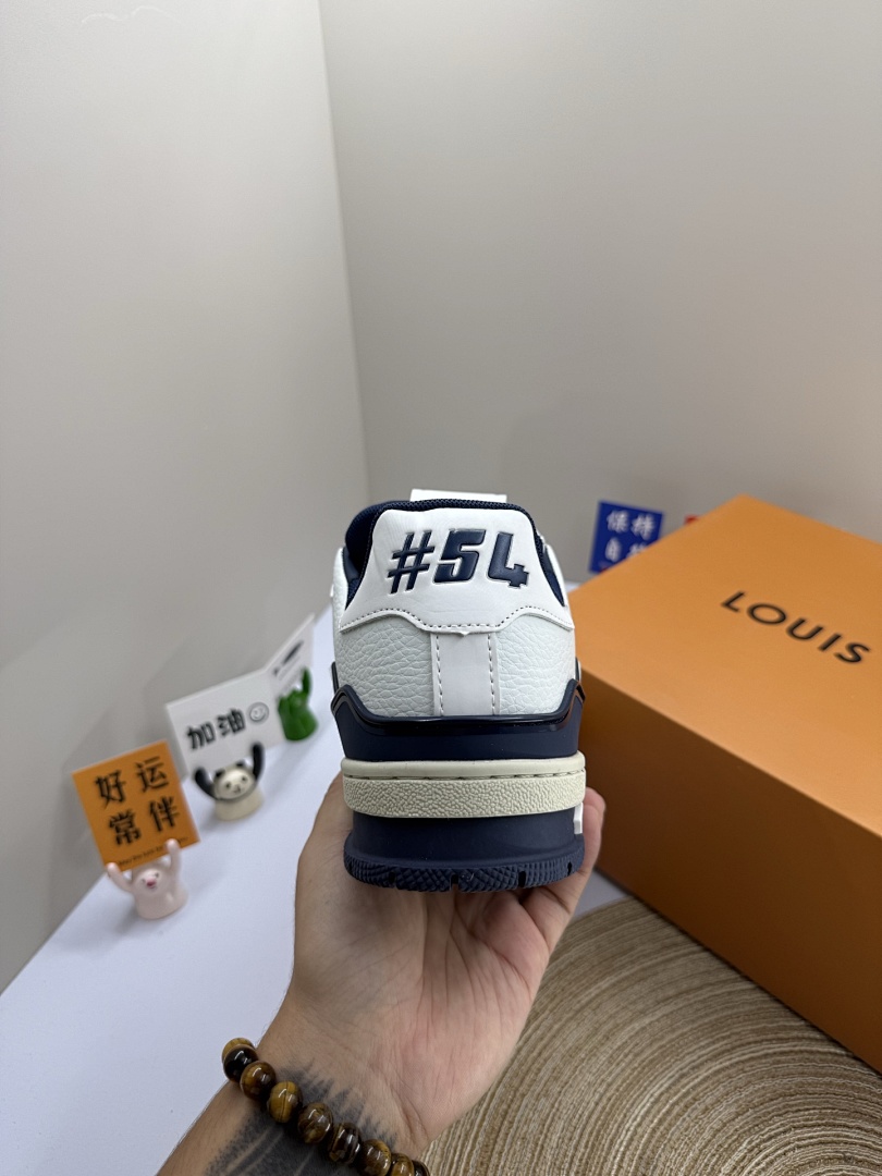 Louis Vuitton LV Trainer Sneaker · P2Y3 — תמונה 4