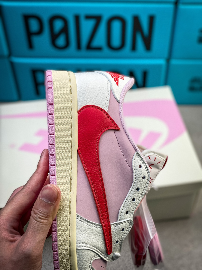 Nike Air Jordan 1 Low OG · WQ25 — תמונה 9