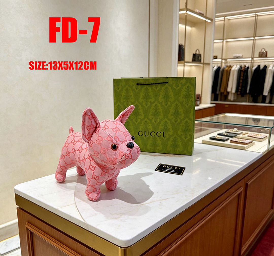 Gucci Brando the Chihuahua · FD — תמונה 15