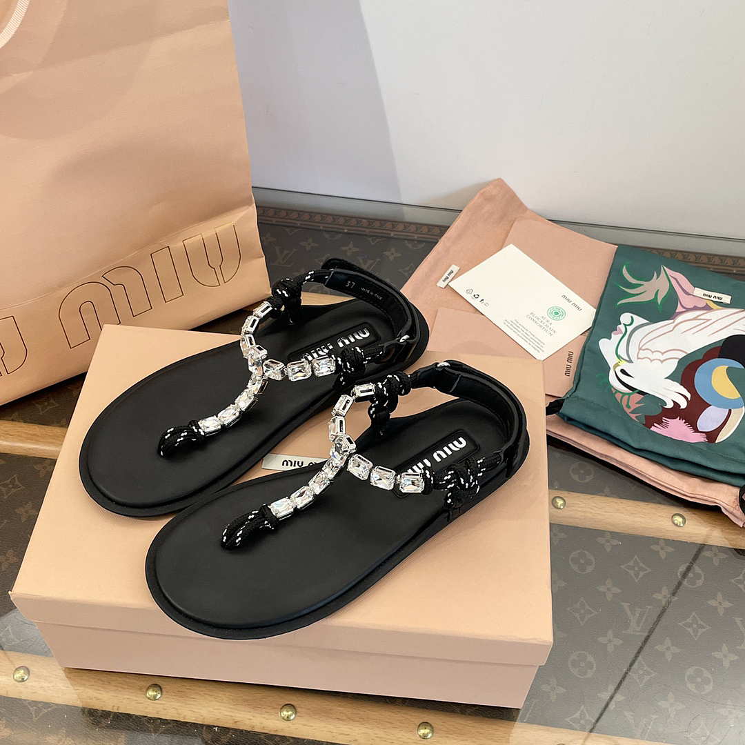 Miu Miu Crystal Cord Thong Sandals · M88X — תמונה 5