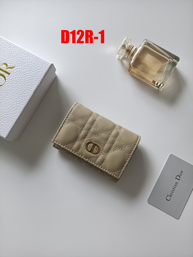 Dior Caro Glycine Wallet · D12R