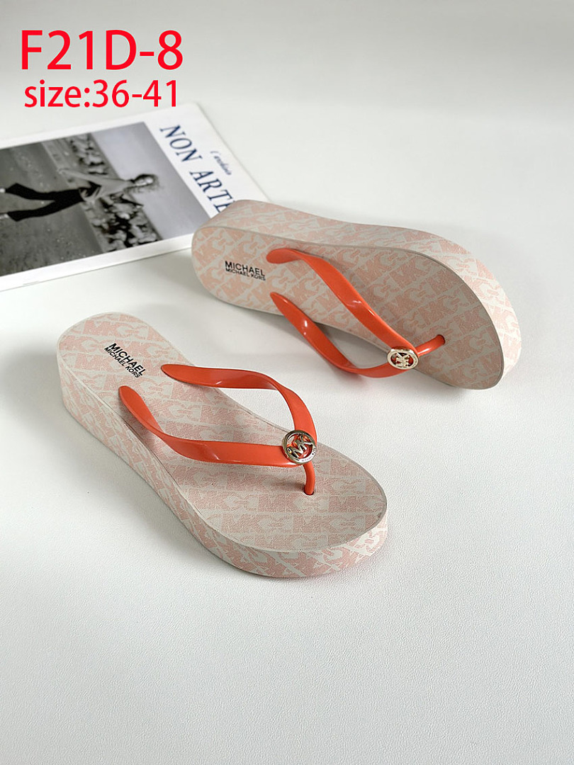 Michael Kors Bedford Signature Logo Flip Flop · F21D — תמונה 12