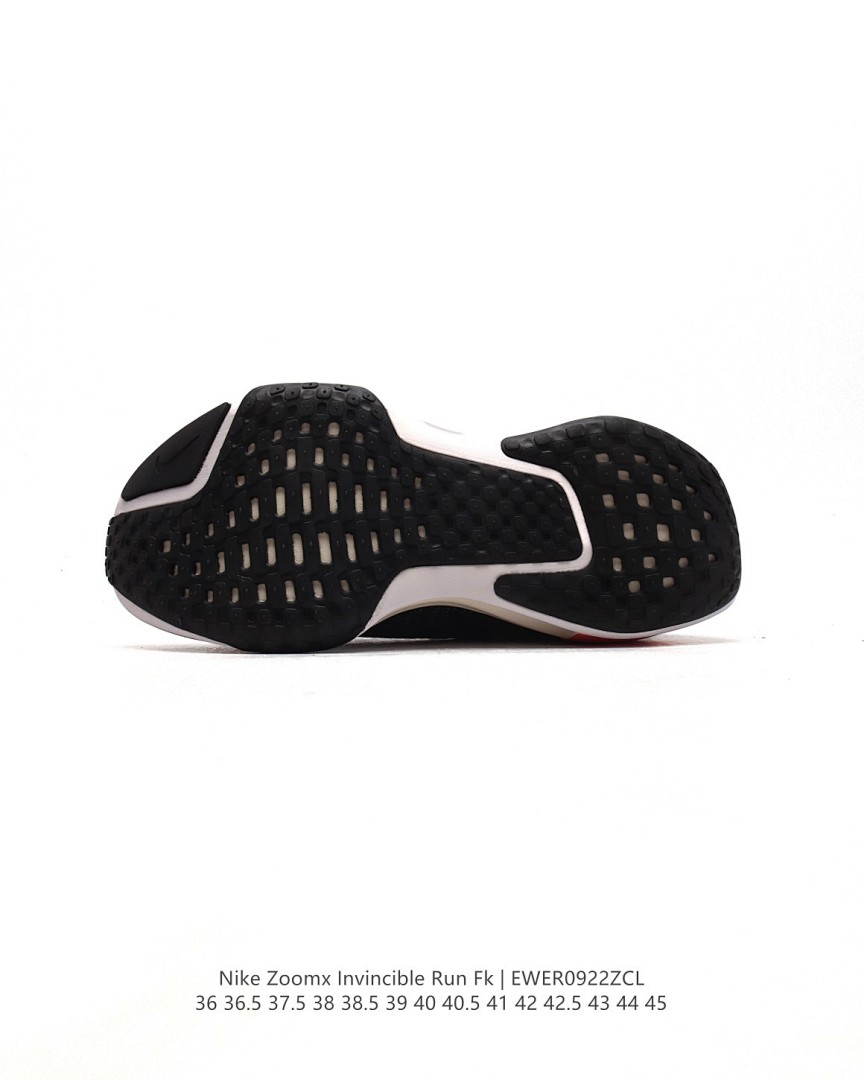Nike ZoomX Invincible Run 3 · Y30M — תמונה 9