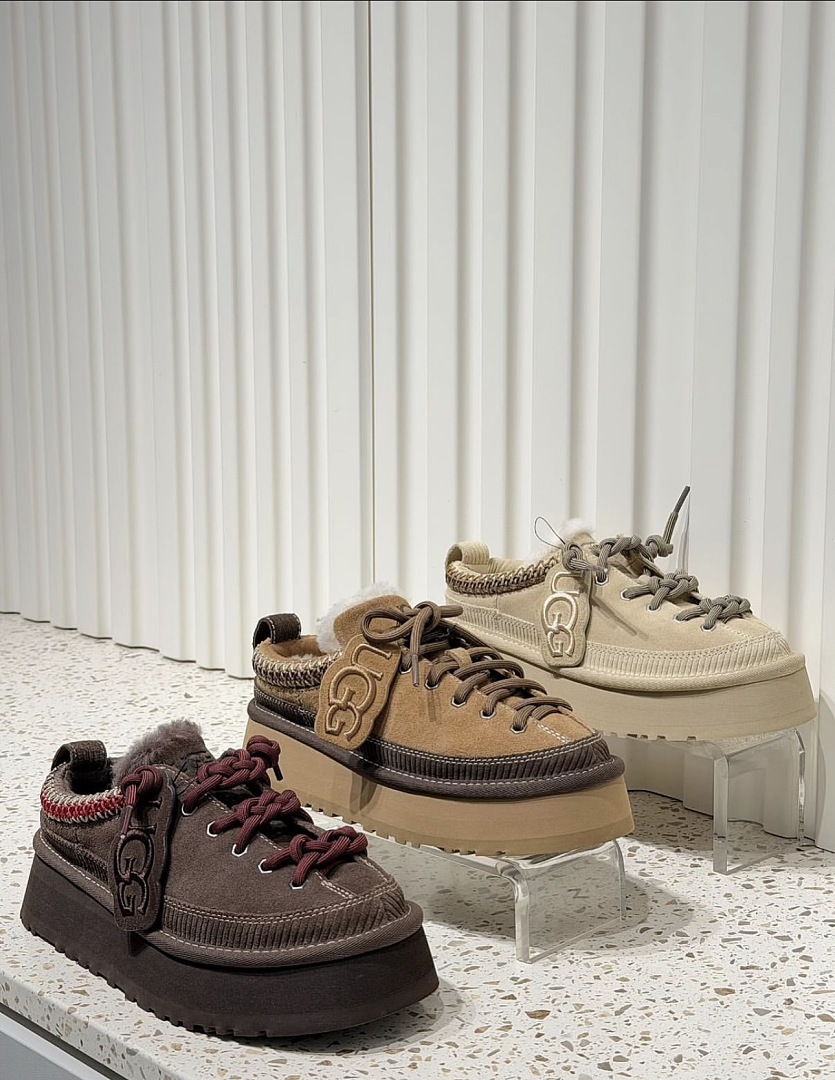 UGG Heritage Lace-Up Slipper · G865 — תמונה 3