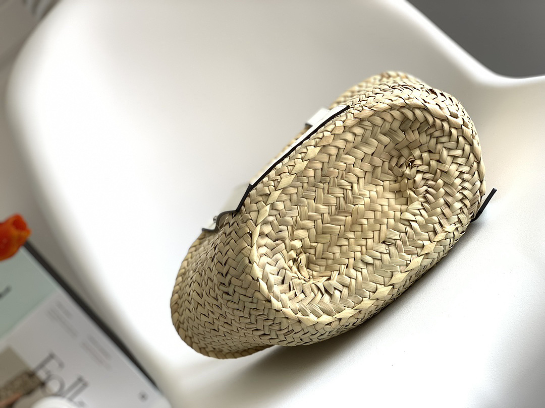 Loewe Small Basket Bag · WE82 — תמונה 10