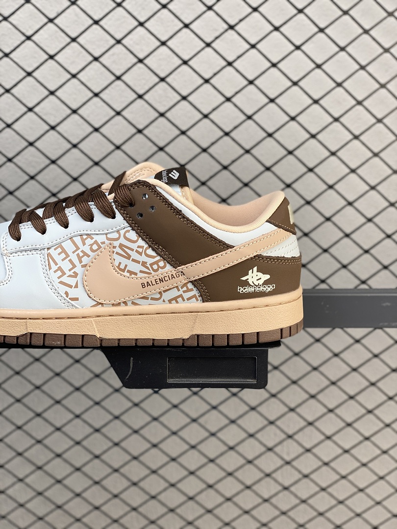 Nike Dunk Low x Stussy · R02N — תמונה 20