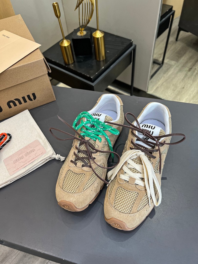 Miu Miu x New Balance 530 SL · NB530 — תמונה 8