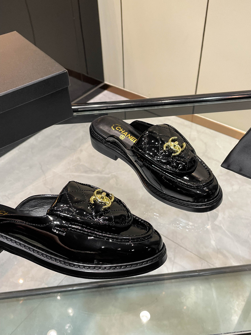 Chanel Turnlock Mules · X25U — תמונה 15