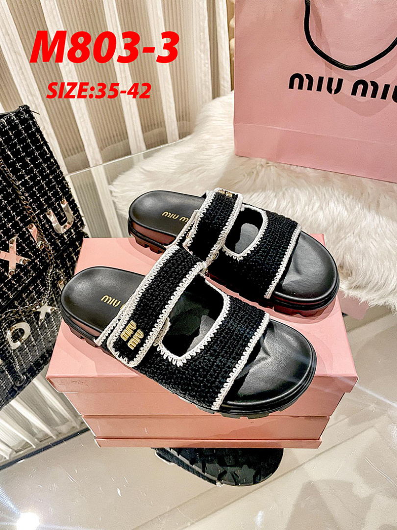 Miu Miu Crochet Slide Sandal · M803 — תמונה 12