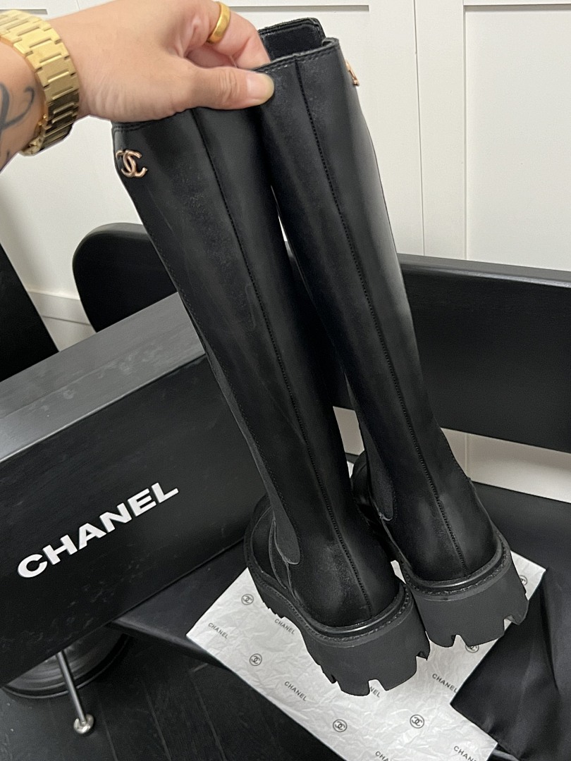 Chanel Cap Toe CC Short Boots · YC02 — תמונה 7