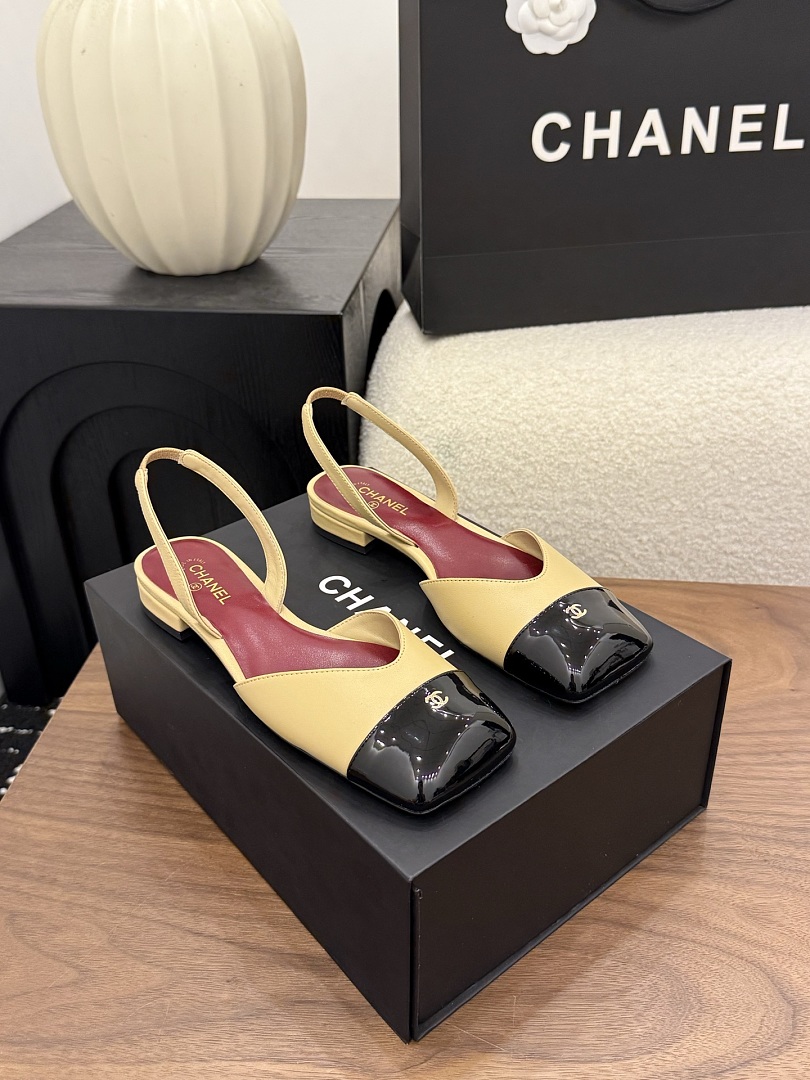 Chanel — נעלי אלגנט · R8XX
