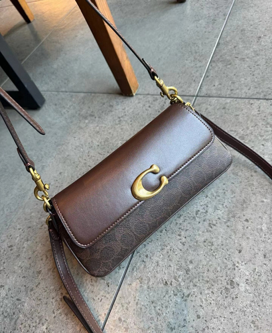 Coach Jet Shoulder Bag · ESR7