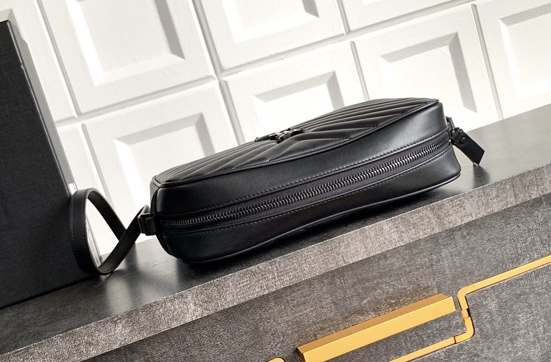 Saint Laurent Lou Camera Bag · YBB — תמונה 4