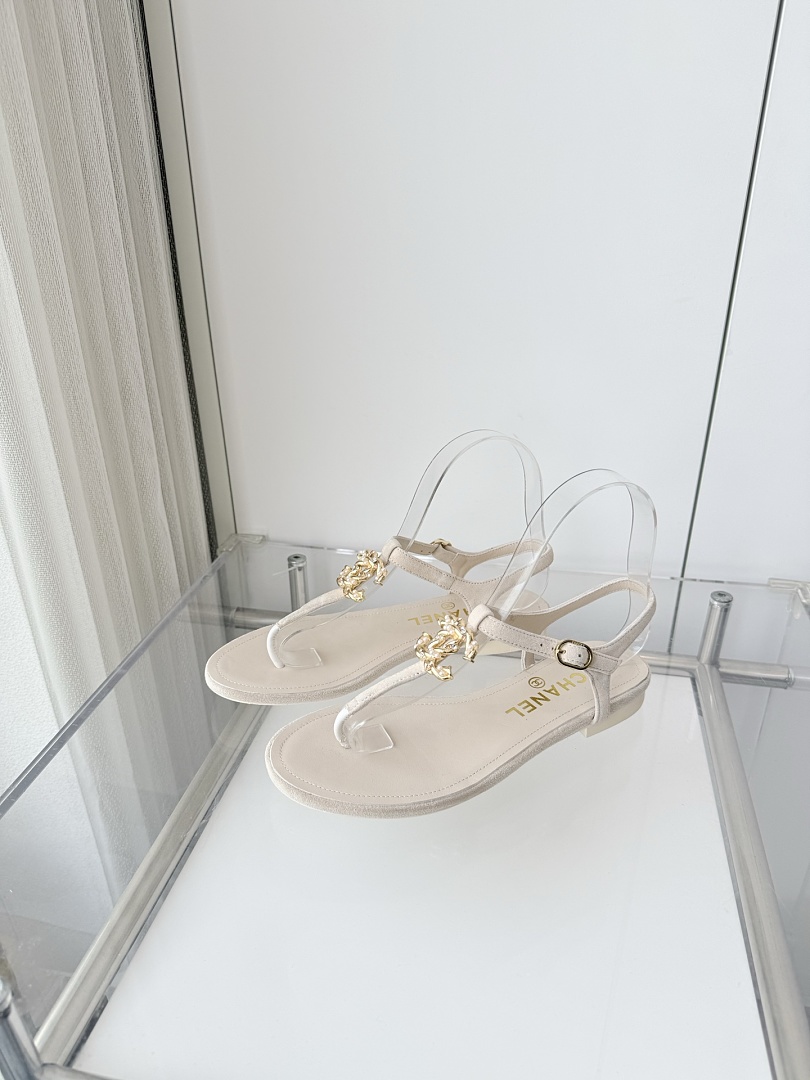 Chanel Interlocking CC Logo Thong Sandals · TR25 — תמונה 11