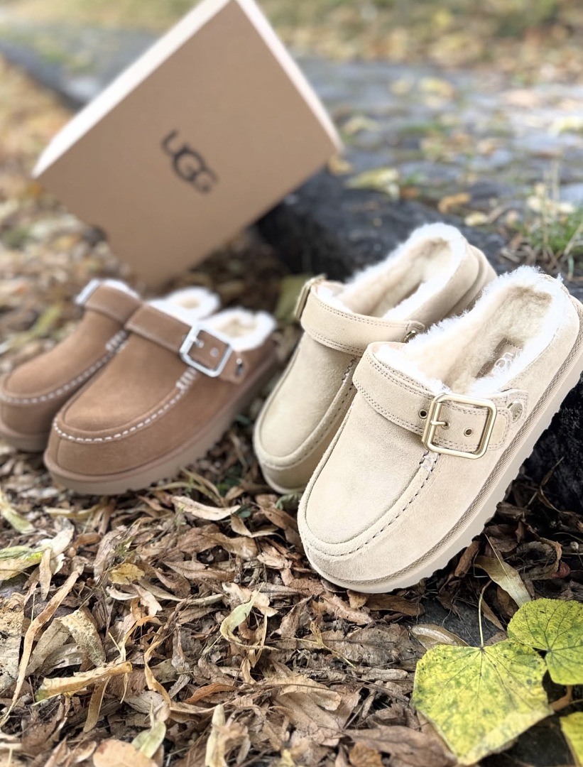 UGG Goldenstar Evelina Clog · U68G