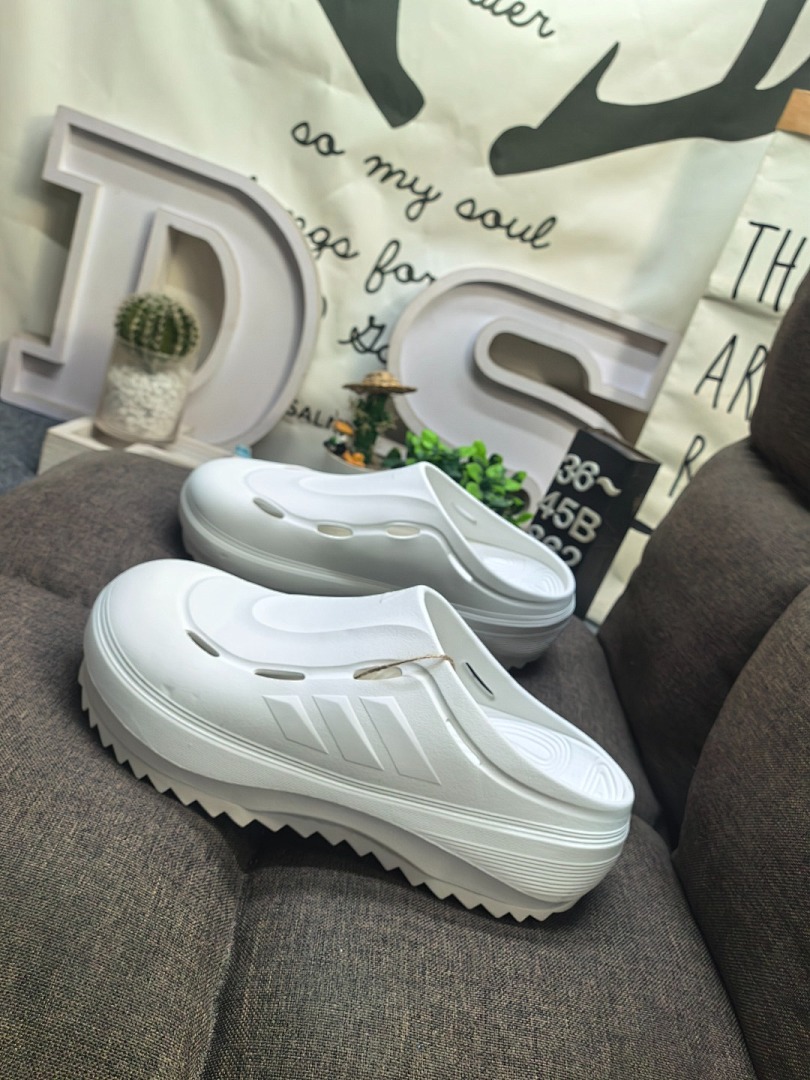 Adidas OZWAVE CLOG · XB02 — תמונה 3