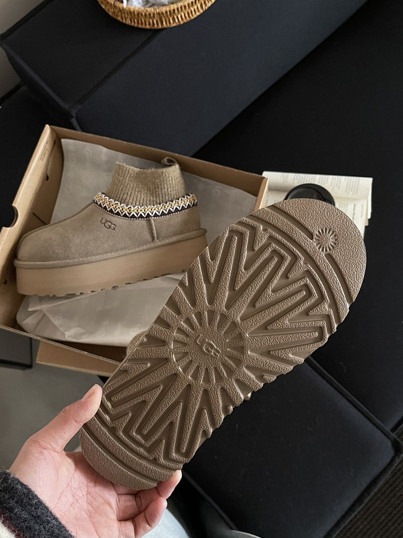 UGG Tazz Knit Platform · Y97G — תמונה 11