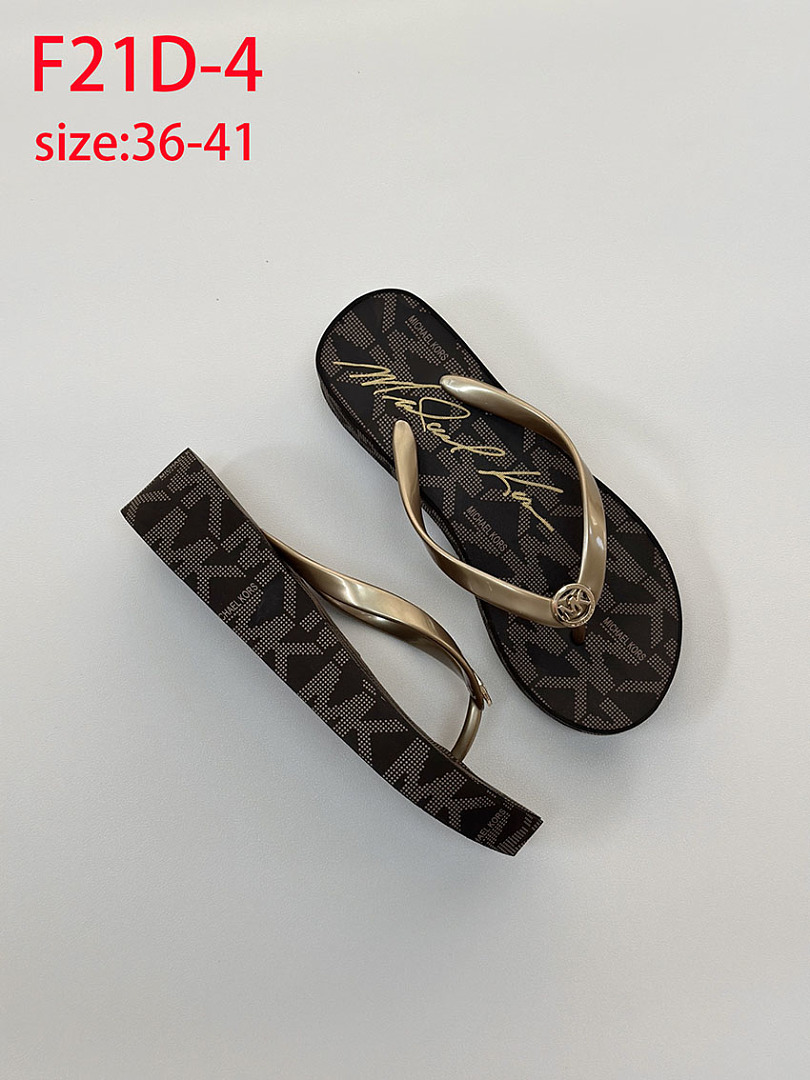 Michael Kors Bedford Signature Logo Flip Flop · F21D — תמונה 16
