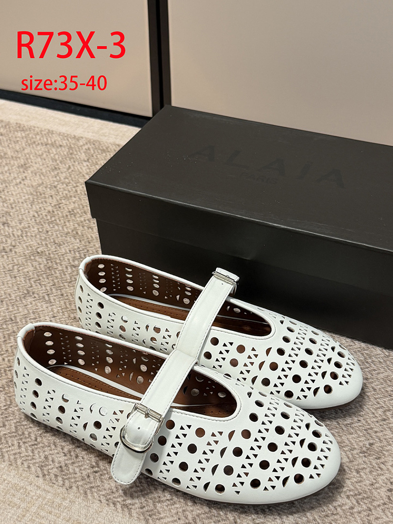 ALAÏA Strass Ballet Flats · R73X — תמונה 14