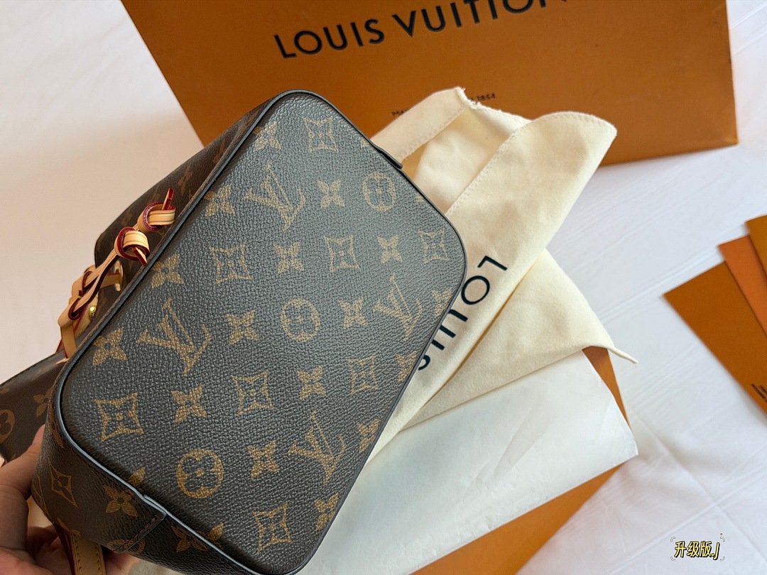 Louis Vuitton Neonoe BB · PL52 — תמונה 4