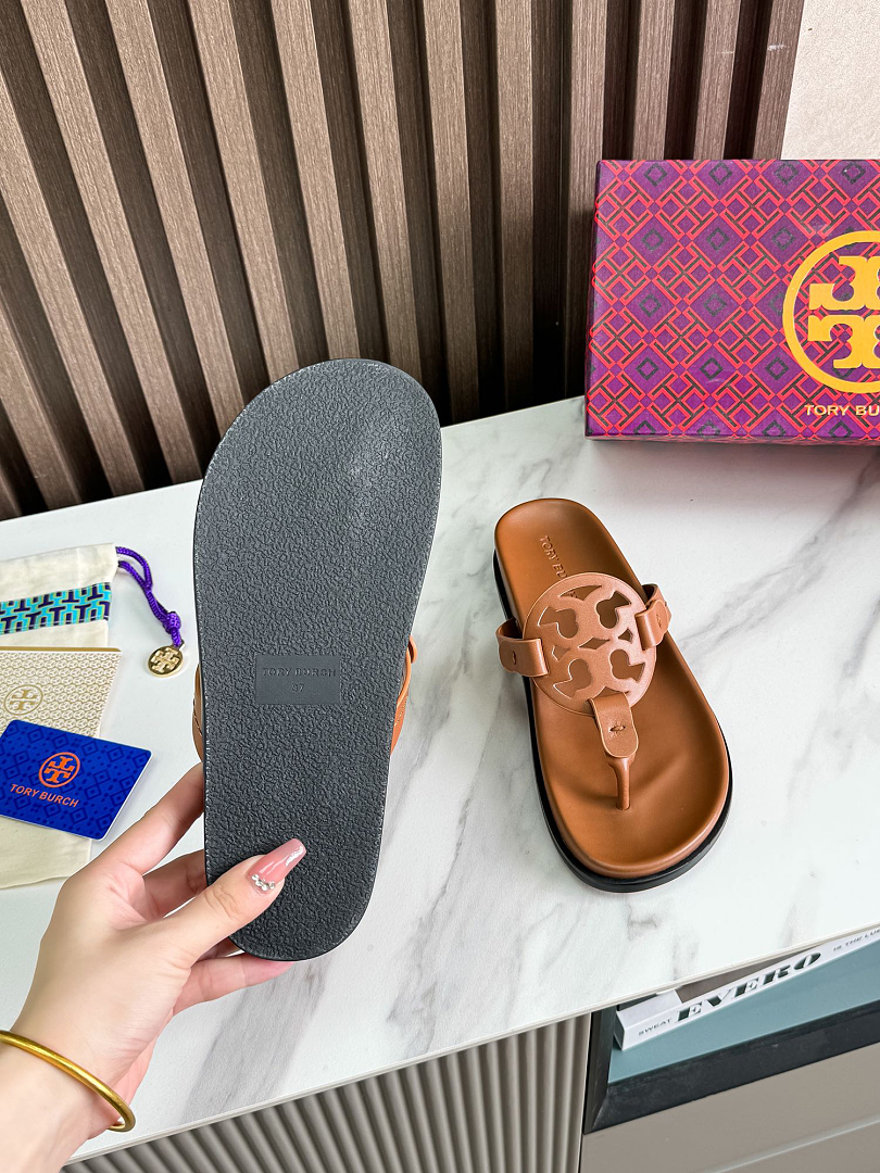 Tory Burch Miller · KED8 — תמונה 7
