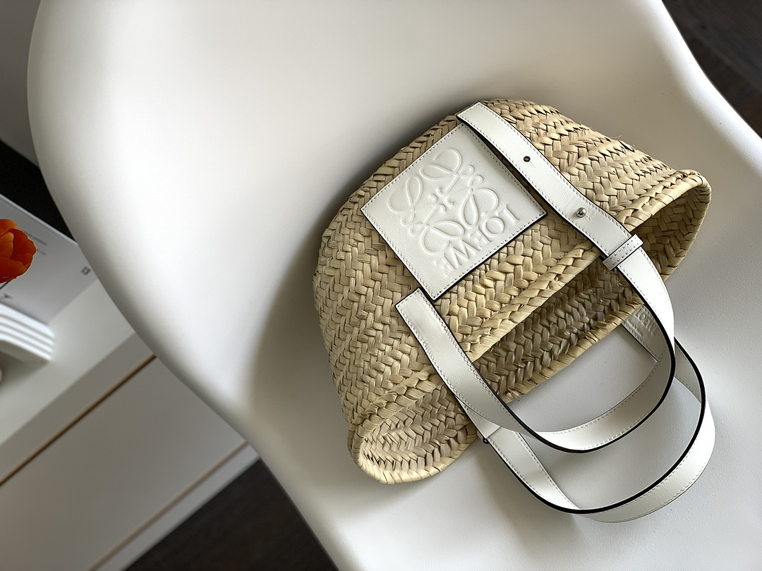 Loewe Small Basket Bag · WE82 — תמונה 6