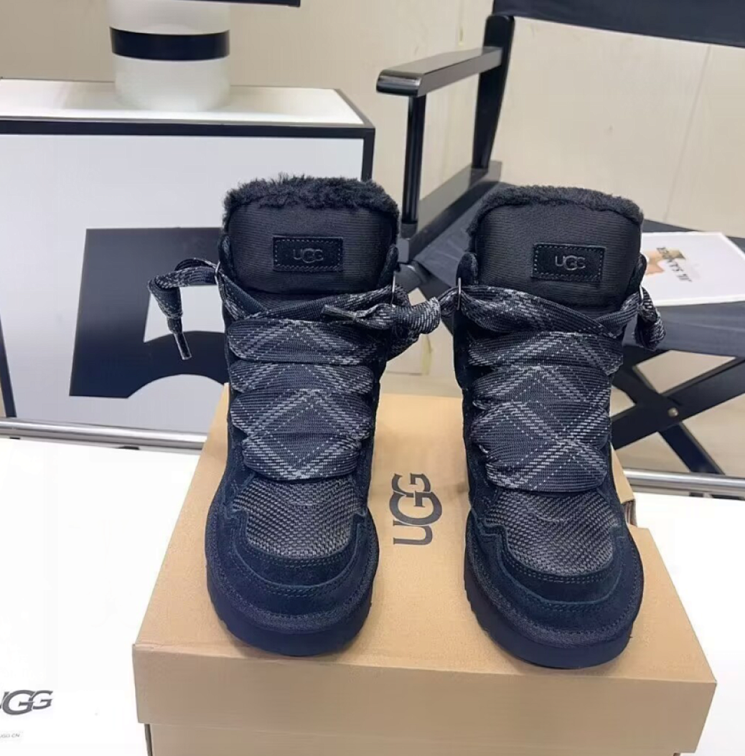 UGG — מגפיים · M8L6 — תמונה 15