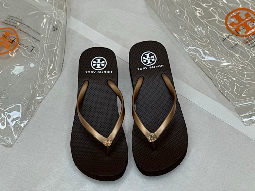 Tory Burch Kira Padded Flip-Flop · BBR5