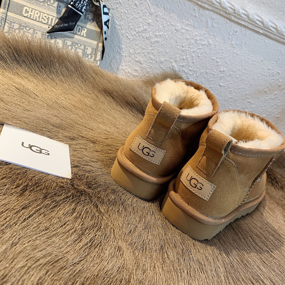 UGG Classic Ultra Mini · M7H2 — תמונה 2