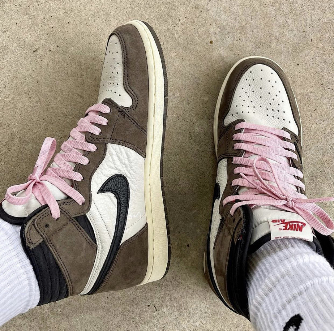 Nike Air Jordan 1 Mid University · Y50A — תמונה 4