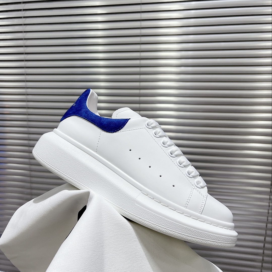 Alexander McQueen Oversized Sneaker · Y161A — תמונה 8