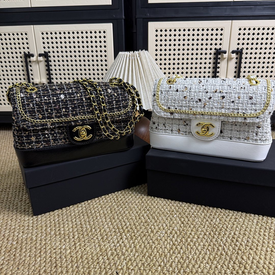 Chanel Tweed Sequin Flap · PTF5 — תמונה 11