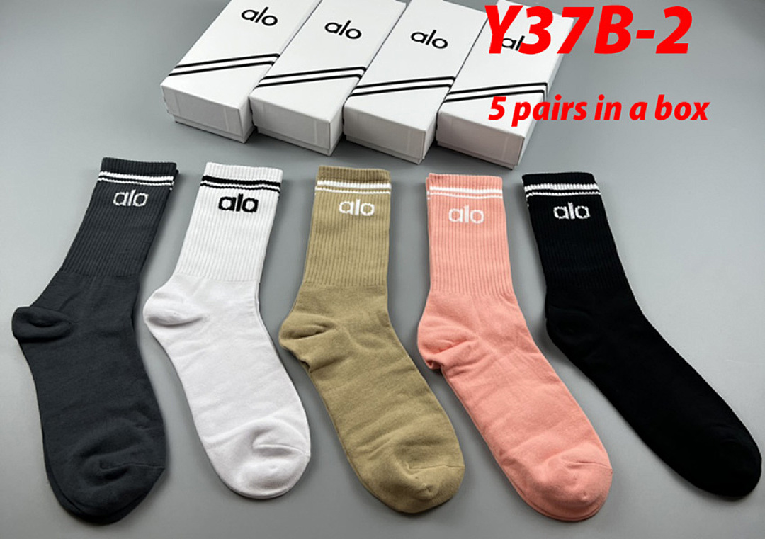 Alo Yoga Half-Crew Throwback Sock · Y37B — תמונה 33
