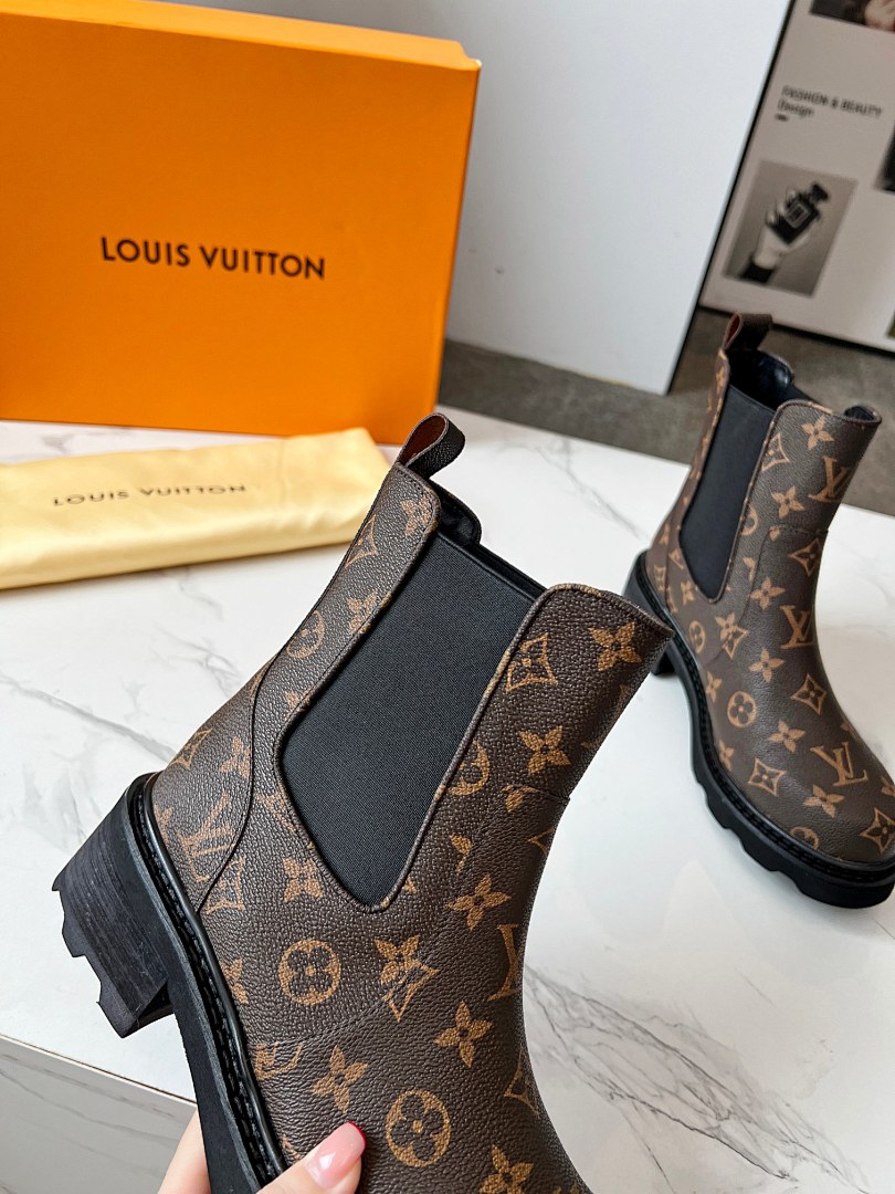 Louis Vuitton Beaubourg Chelsea Ankle Boot · M23L — תמונה 4