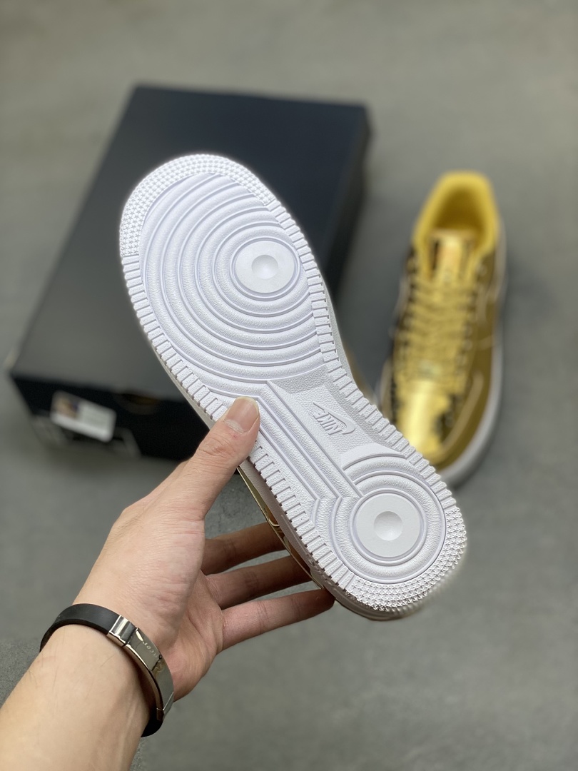 Nike Air Force 1 SP Metallic · S6513 — תמונה 8