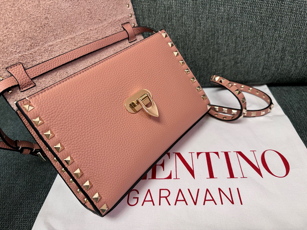 Valentino Rockstud · S65J — תמונה 8