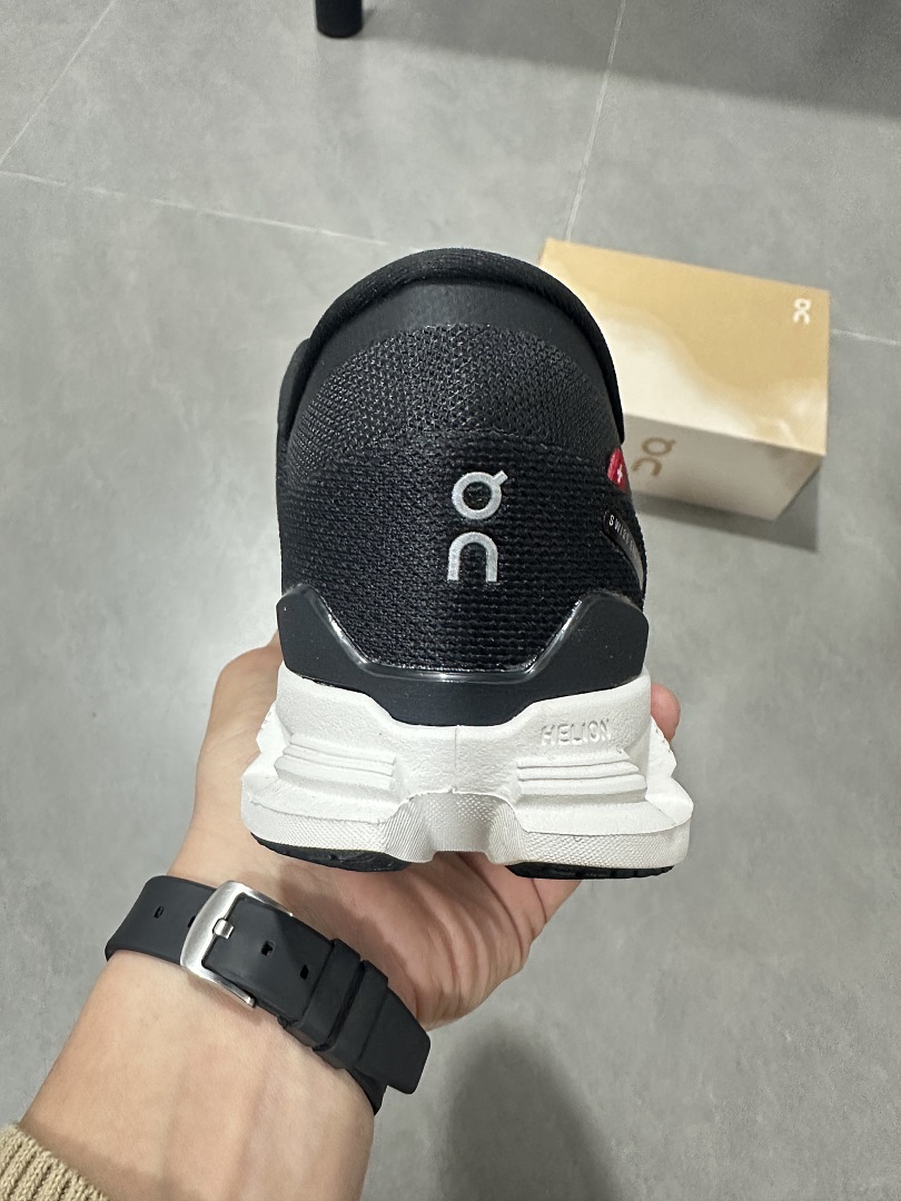 On Running Cloud X 4 · HEAA3 — תמונה 7