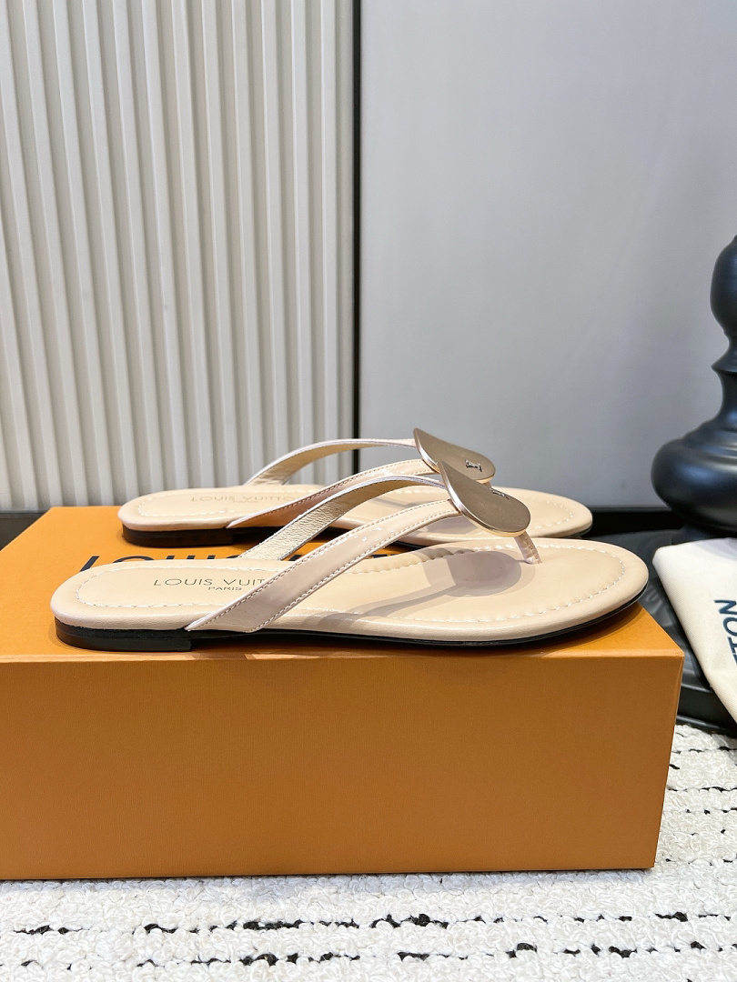 Louis Vuitton Sunkiss Flat Sandal · R6L9 — תמונה 13