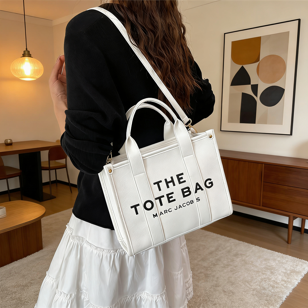 Marc Jacobs The Tote Bag · M56N — תמונה 3