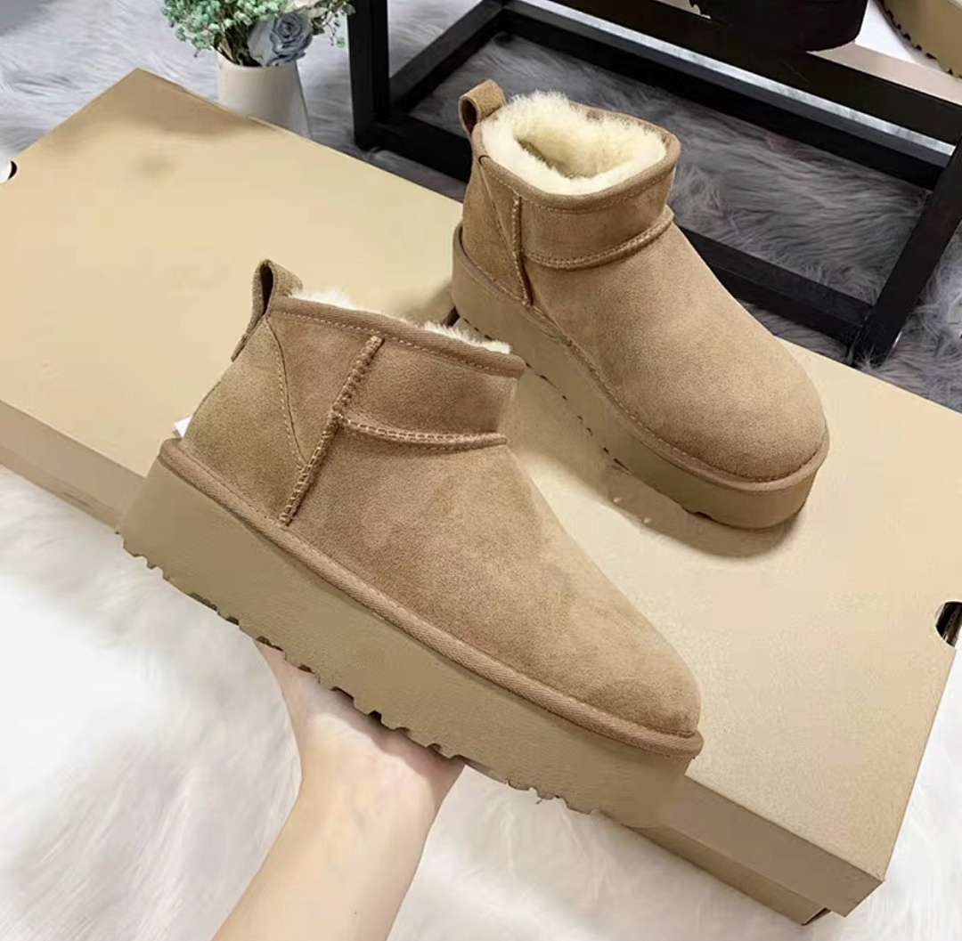 UGG Classic Ultra Mini Platform · M7K3 — תמונה 3