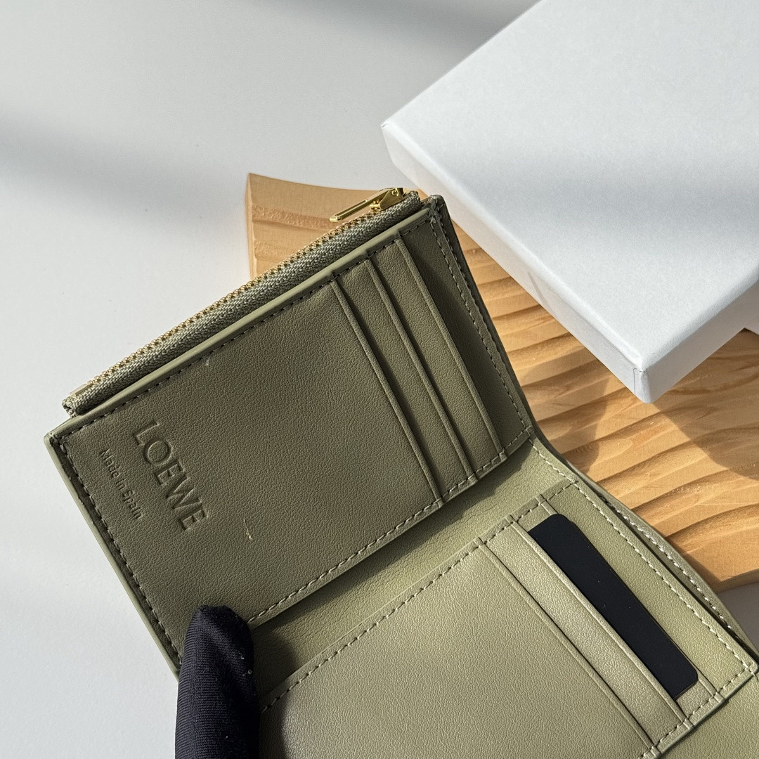 Loewe Anagram · J2LE — תמונה 9