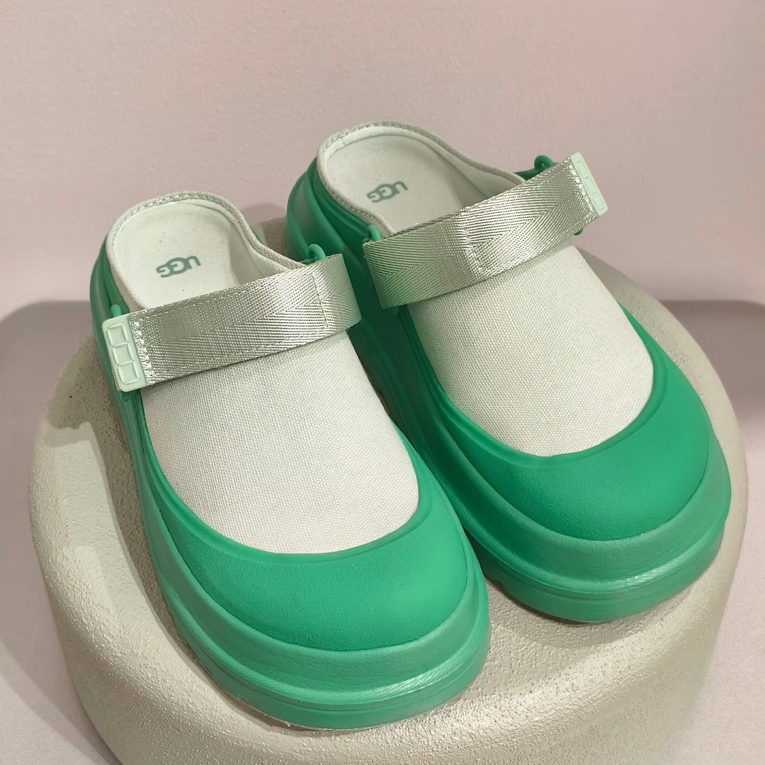 GU UGG Golden Glow Canvas Clog 75$ — תמונה 10