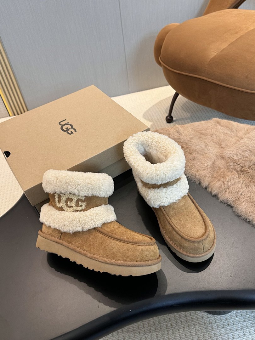 UGG Ultra Mini Fluff Boot · Y15G — תמונה 9