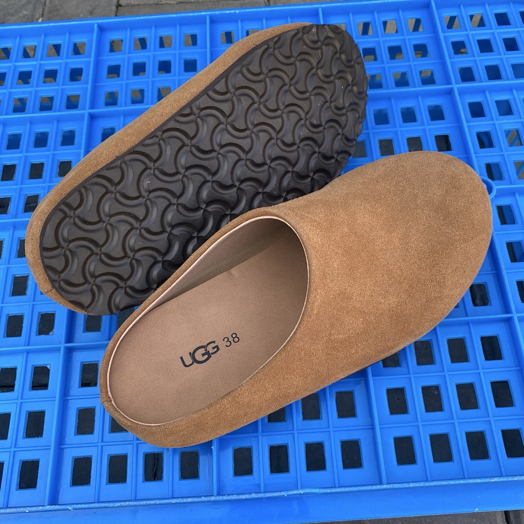 UGG — נעלי בית · A8BG — תמונה 10