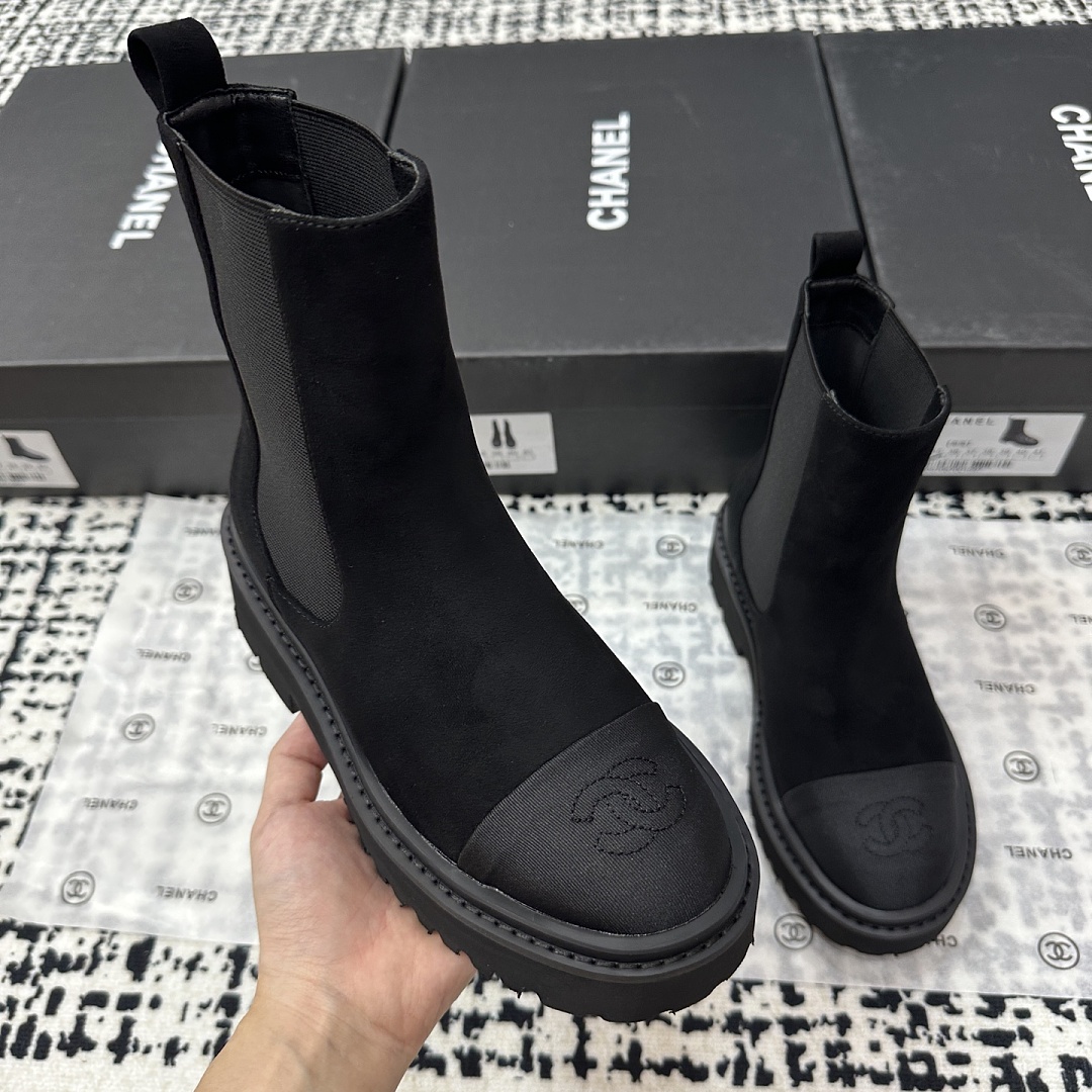 Chanel Cap Toe CC Short Boots · 6TB5 — תמונה 5