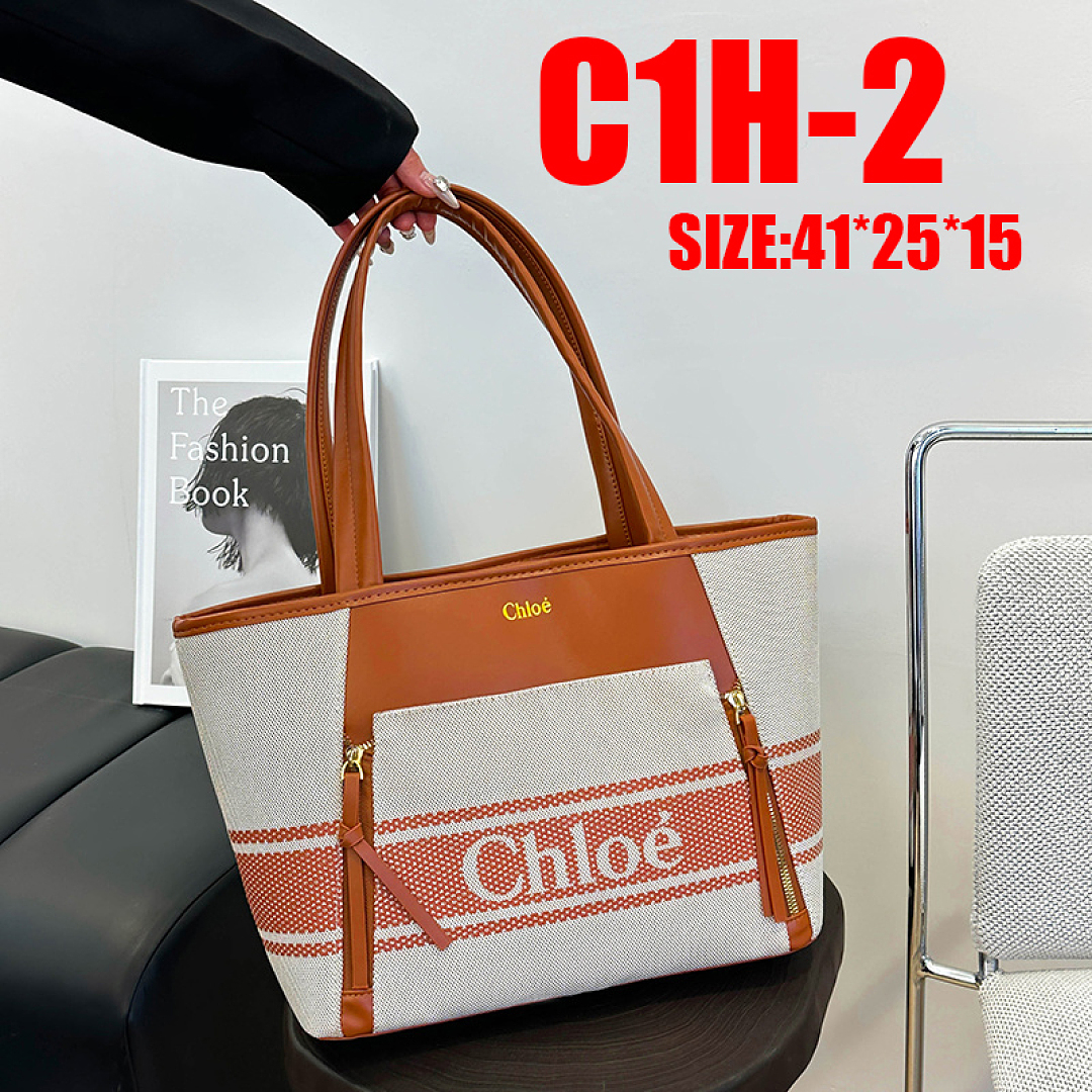 Chloe Woody · C1H — תמונה 13